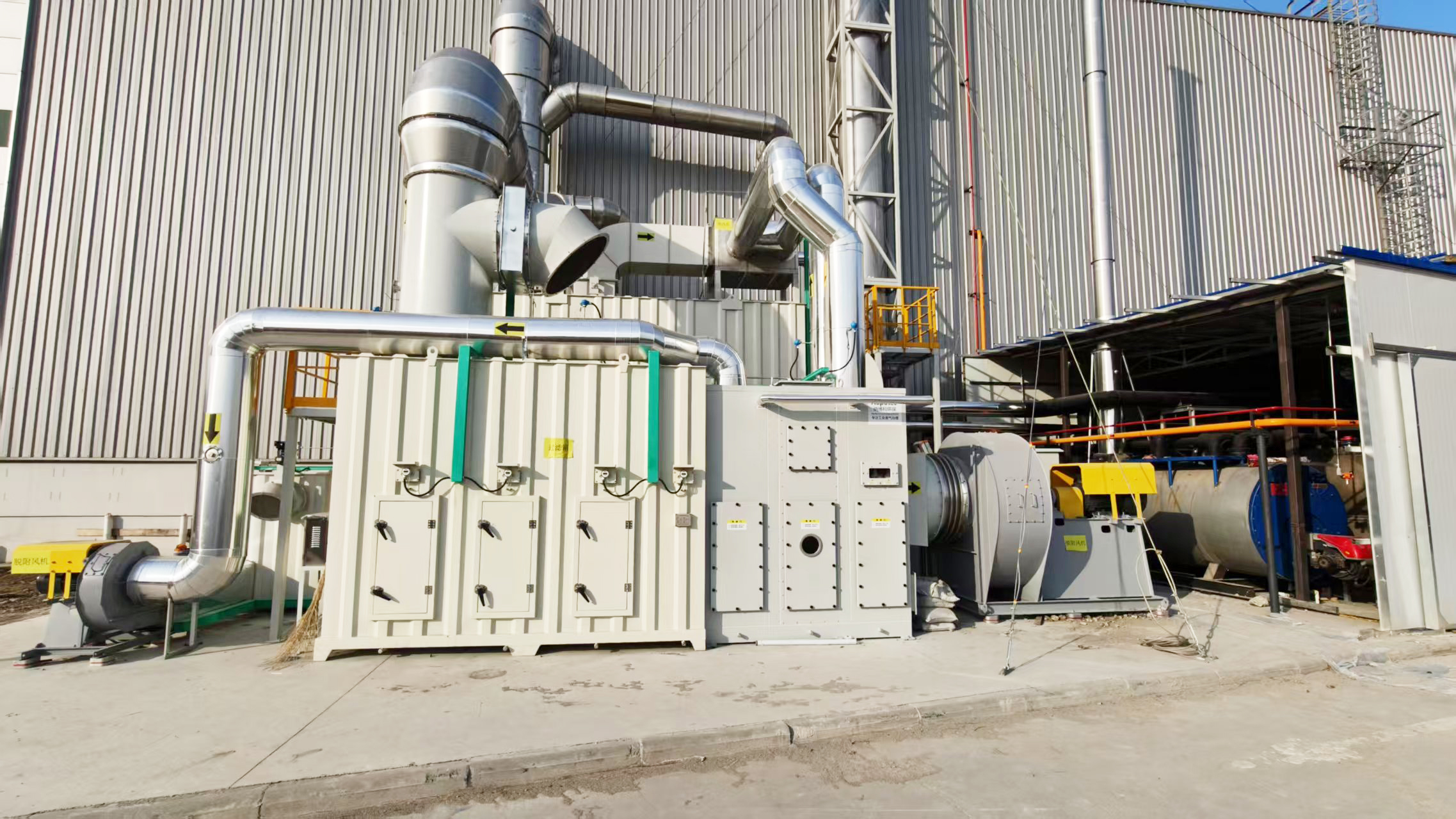 陽晨廚具廢氣治理 沸石（shí）轉輪（lún）+蓄熱式焚燒爐RTO案例